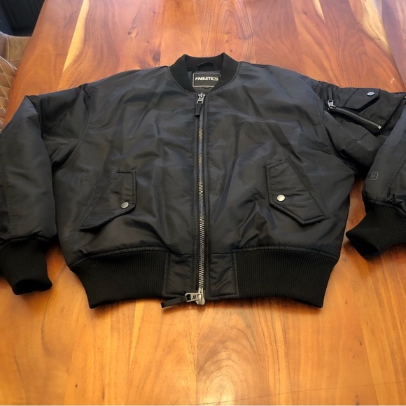 Fabletics Bomber Winter Coat Black Lightweight Oversized Short Puffer Jacket. - Picture 7 of 16